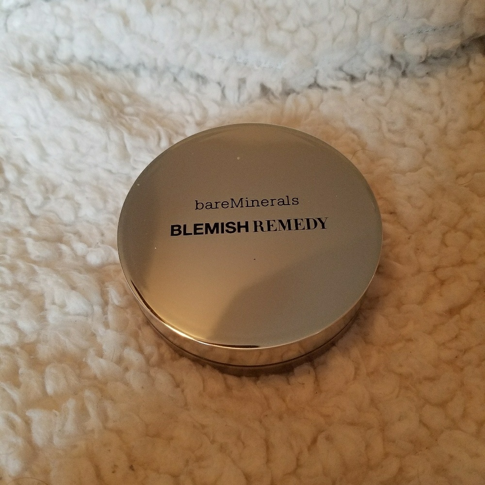 Blemish Remedy Foundation- Clearly pearl 02 - 6g